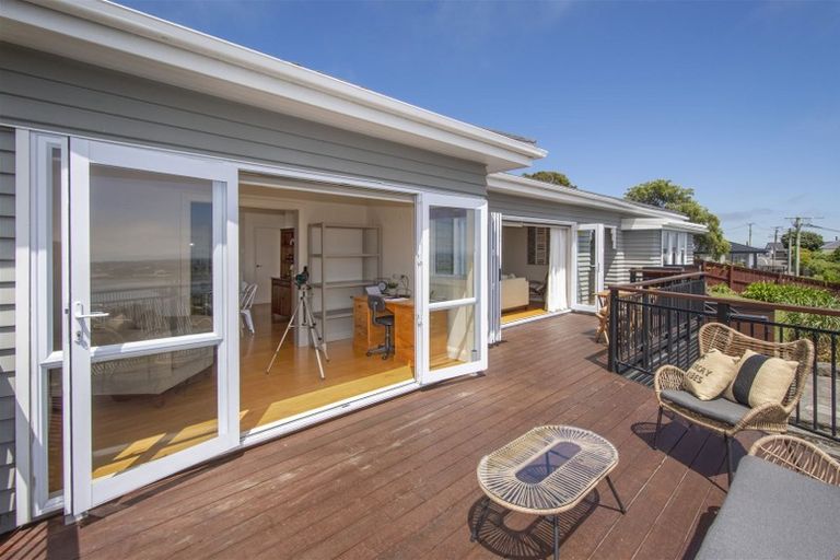 Photo of property in 51 Marama Crescent, Mount Pleasant, Christchurch, 8081