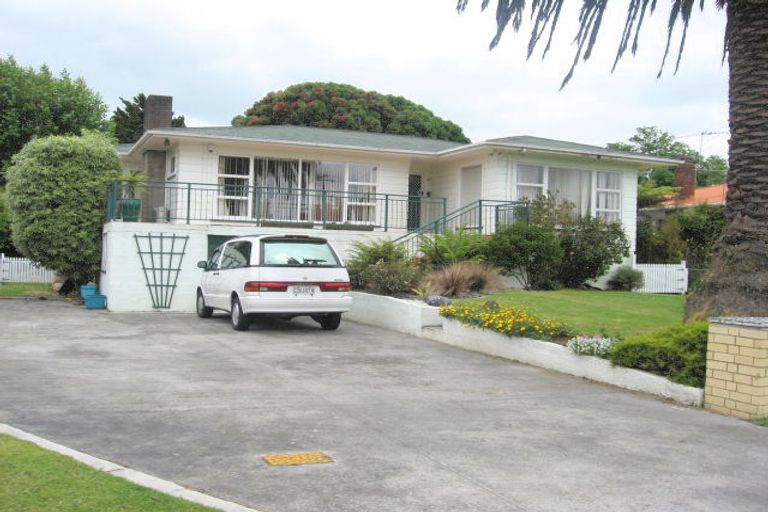 Photo of property in 56 Rosehill Drive, Rosehill, Papakura, 2113