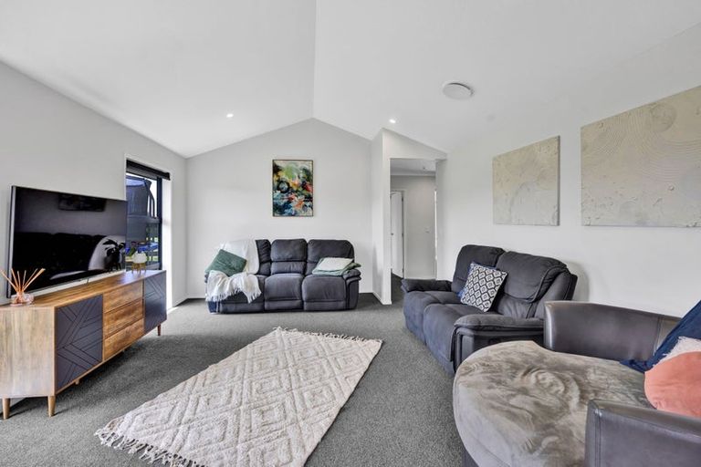 Photo of property in 405 Ketemarae Road, Normanby, Hawera, 4675