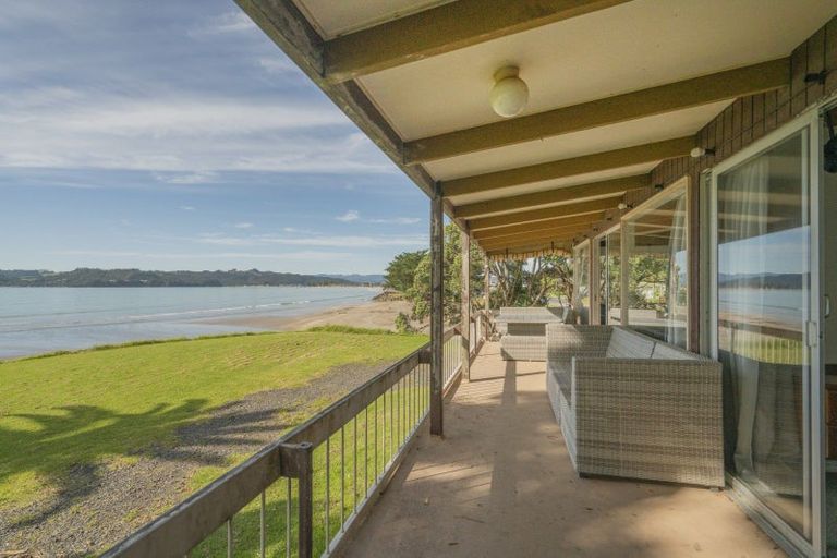 Photo of property in 141 Buffalo Beach Sh25 Road, Whitianga, 3510