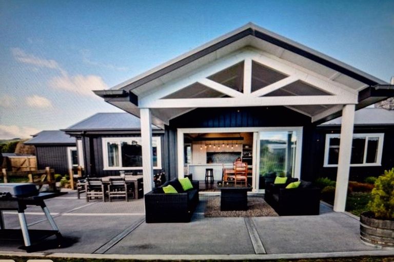 Photo of property in 56 Oakdale Drive, Kinloch, Taupo, 3377