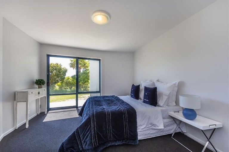 Photo of property in 142 Scarborough Road, Scarborough, Christchurch, 8081