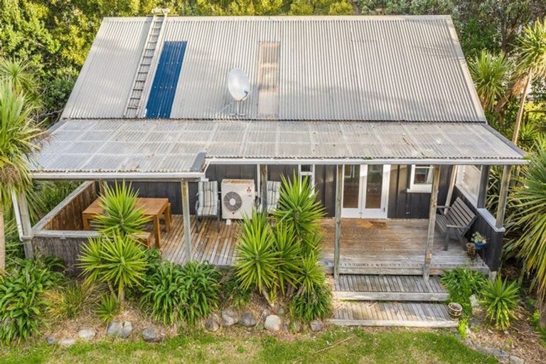 Photo of property in 619 Waitarere Beach Road, Waitarere Beach, Levin, 5510