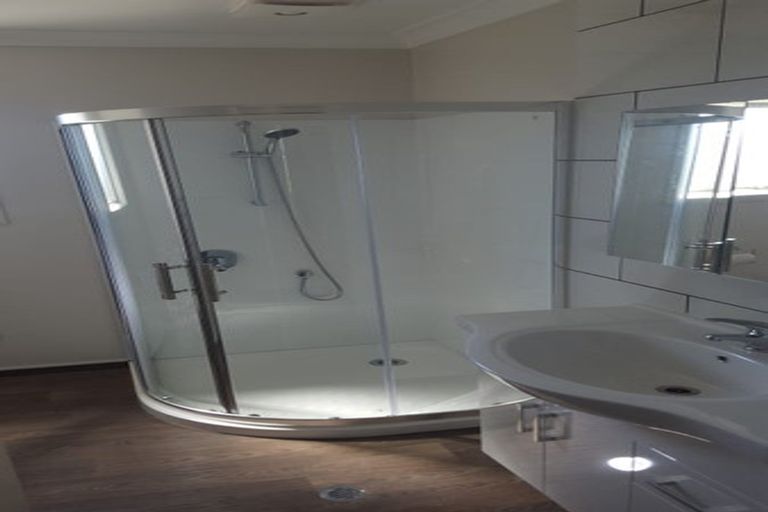 Photo of property in 5 Chancellor Way, Crofton Downs, Wellington, 6035