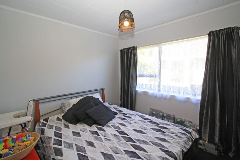 Photo of property in 32 Branch Road, Highlands Park, New Plymouth, 4312