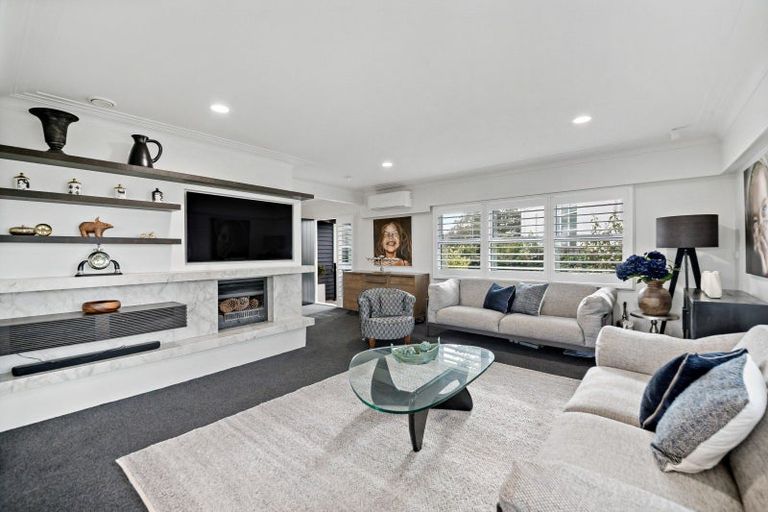 Photo of property in 81 Bleakhouse Road, Howick, Auckland, 2014