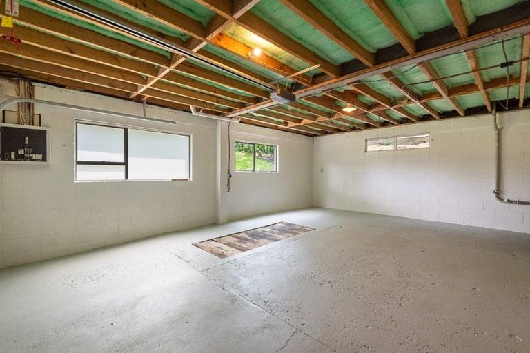 Photo of property in 4 Sispara Place, Beach Haven, Auckland, 0626