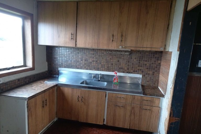 Photo of property in 13 Milton Street, Ohai, 9635