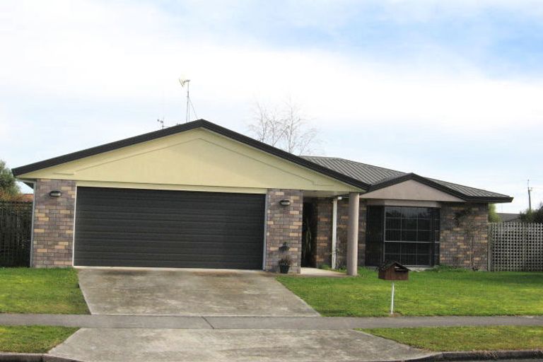 Photo of property in 4 Drake Place, Fairview Downs, Hamilton, 3214