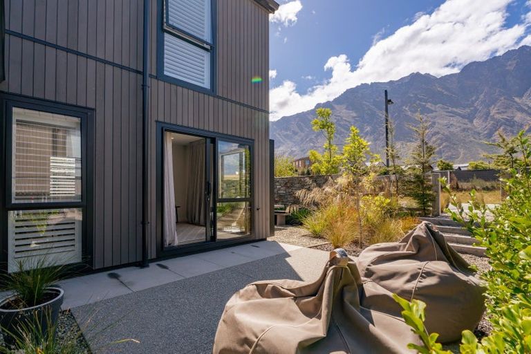 Photo of property in 1 Mulholland Drive, Jacks Point, 9371