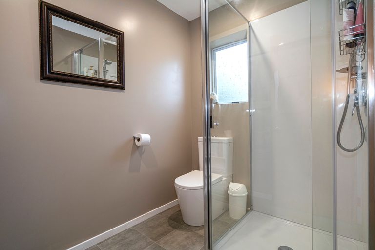 Photo of property in 70 Halstead Road, Pleasant Point, 7903