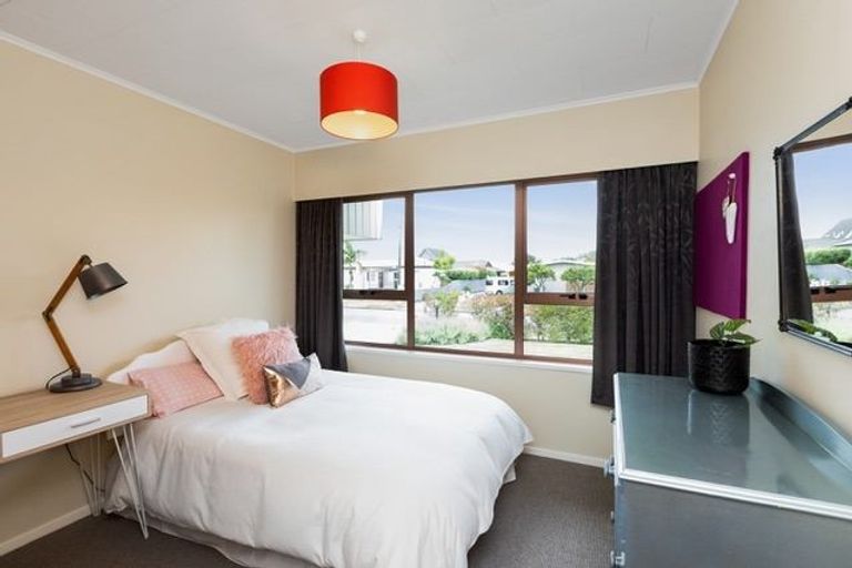 Photo of property in 25 Laurent Place, Greenmeadows, Napier, 4112