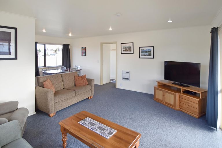 Photo of property in 17 Totara Drive, Twizel, 7901