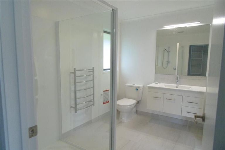 Photo of property in 341 Glenvar Road, Long Bay, Auckland, 0630