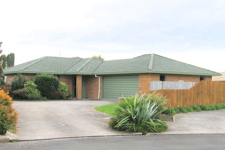 Photo of property in 20 Maahutaupeke Place, St Andrews, Hamilton, 3200