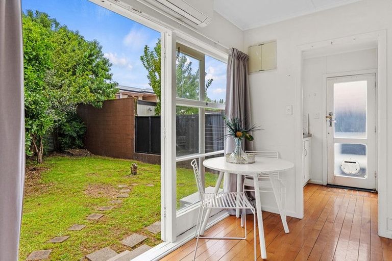 Photo of property in 2/41 Turret Road, Tauranga South, Tauranga, 3112