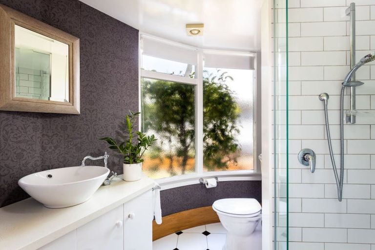 Photo of property in 83 Brougham Street, New Plymouth, 4310