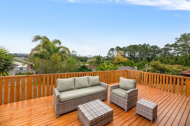 Photo of property in 16 Brookwood Drive, Henderson, Auckland, 0612