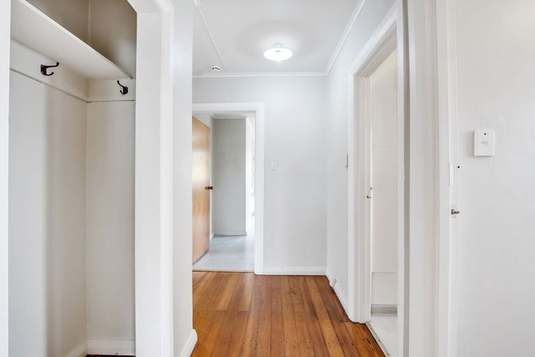 Photo of property in 614 Featherston Street, Roslyn, Palmerston North, 4414