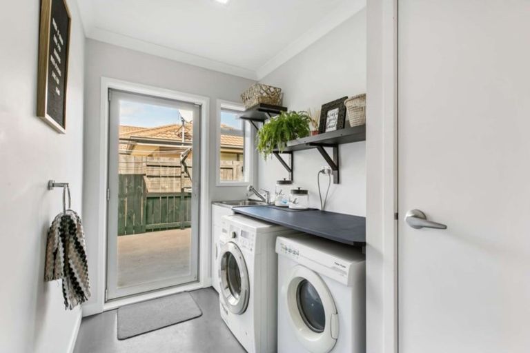 Photo of property in 29 Kahira Crescent, Papamoa Beach, Papamoa, 3118