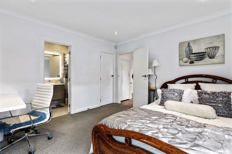 Photo of property in 89 East Coast Road, Castor Bay, Auckland, 0620