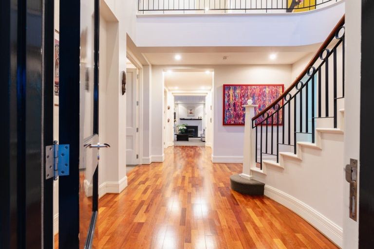 Photo of property in 17 Granville Terrace, Belleknowes, Dunedin, 9011