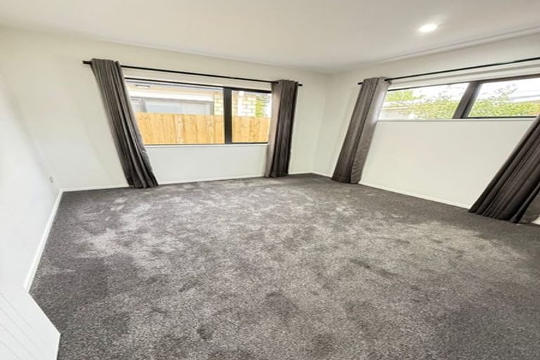 Photo of property in 1b Lyndon Place, Manurewa, Auckland, 2102