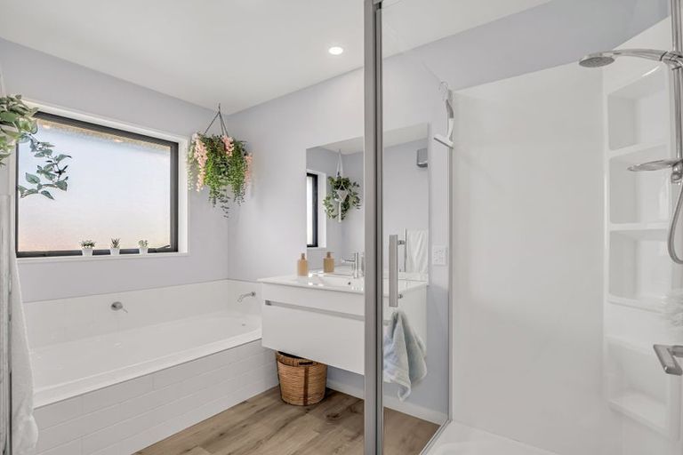 Photo of property in 1 Mary Place, Pyes Pa, Tauranga, 3112