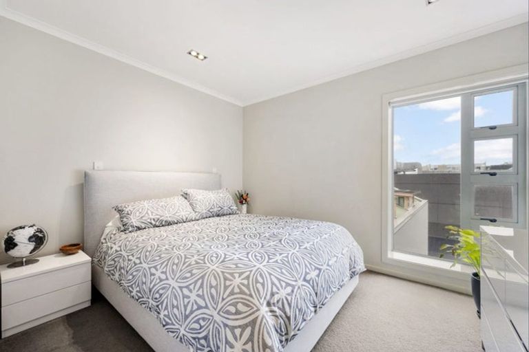Photo of property in Bellagio Apartments, 6d/39 Taranaki Street, Te Aro, Wellington, 6011