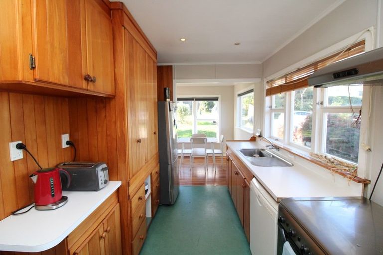 Photo of property in 130 Brooklands Road, Brooklands, New Plymouth, 4310