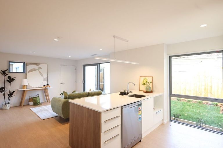 Photo of property in 2/140 Huxley Street, Sydenham, Christchurch, 8023