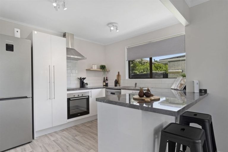 Photo of property in 15a Burrows Street, Tauranga South, Tauranga, 3112