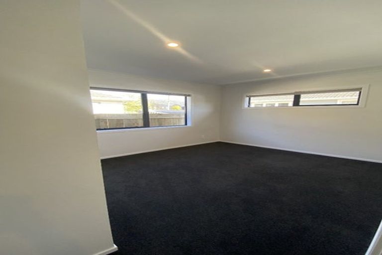 Photo of property in 9a Fitzherbert Road, Wainuiomata, Lower Hutt, 5014