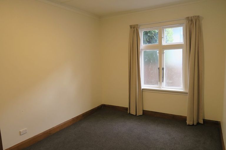 Photo of property in 17 Bidwill Street, Mount Cook, Wellington, 6021