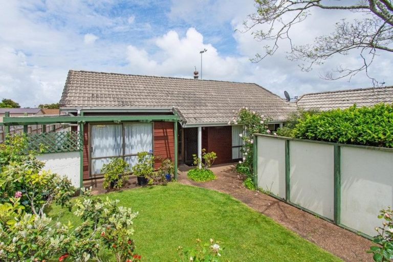Photo of property in 1/22 Kingswood Road, Papatoetoe, Auckland, 2025