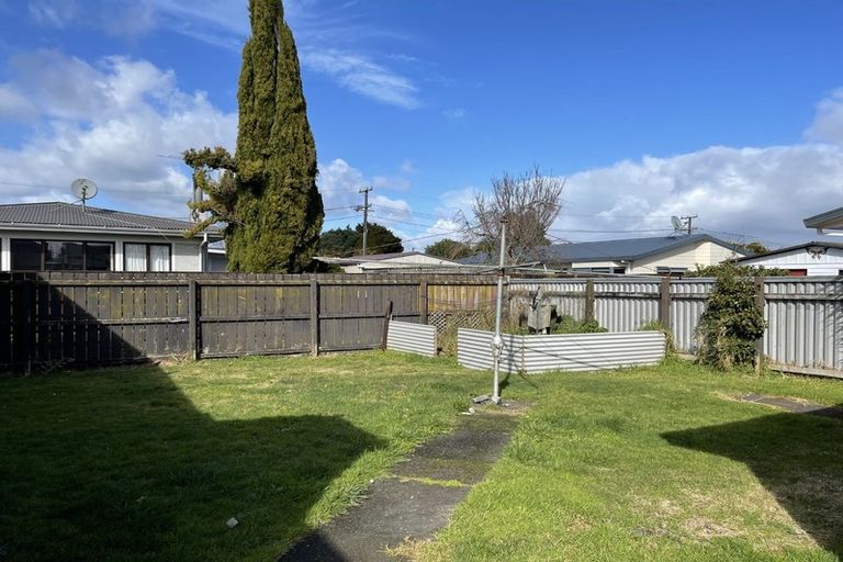 Photo of property in 52a Cosgrave Road, Papakura, 2110