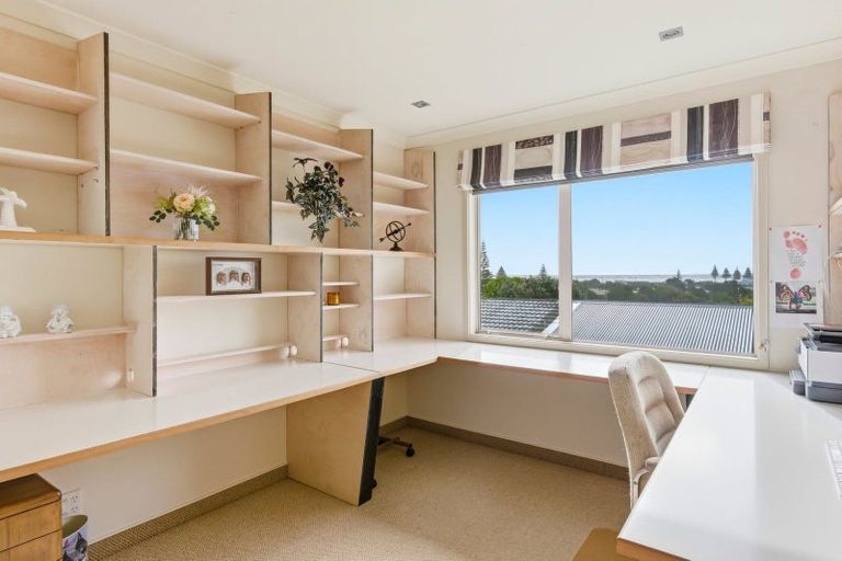 Photo of property in 43 Manuka Street, Otaki Beach, Otaki, 5512