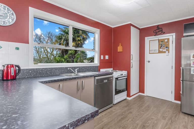 Photo of property in 80 Coronation Road, Morrinsville, 3300