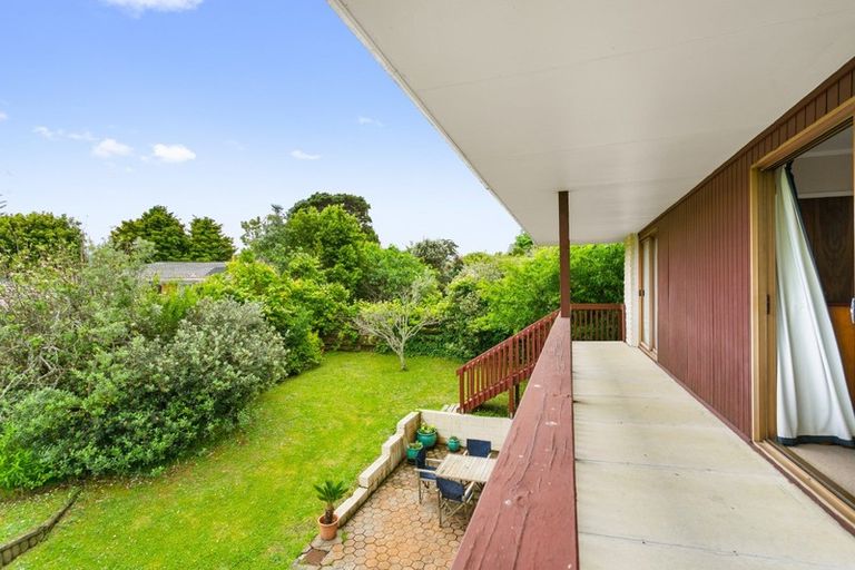 Photo of property in 17 Zita Maria Drive, Massey, Auckland, 0614