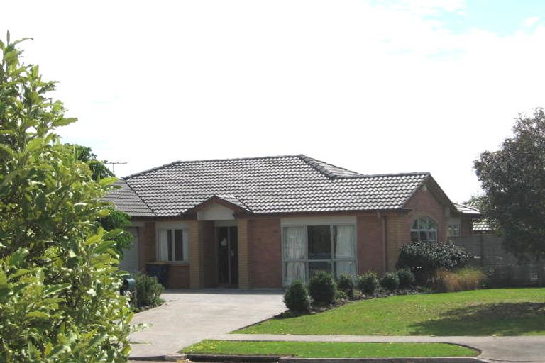 Photo of property in 1 Braestar Court, Henderson, Auckland, 0612