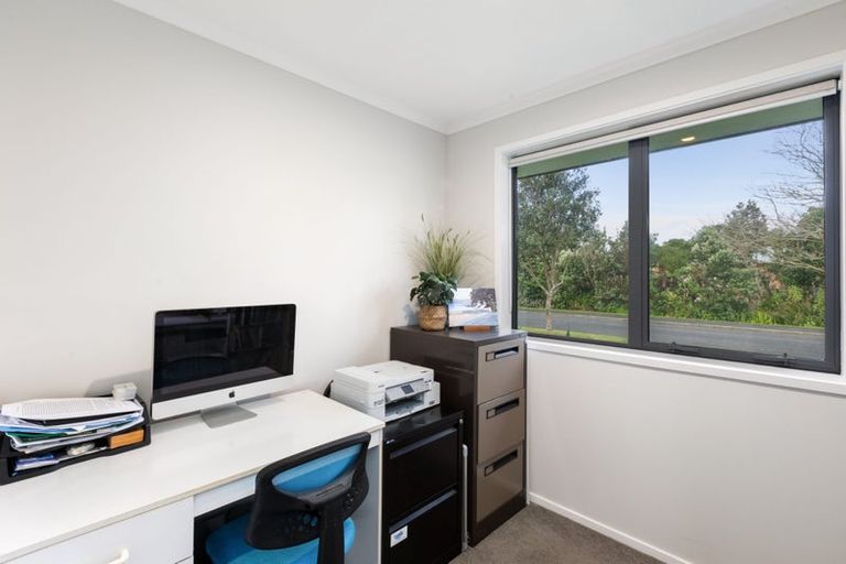 Photo of property in 15 Ian Place, Waihi Beach, 3611