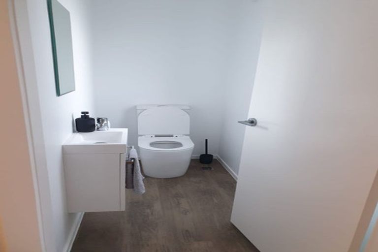 Photo of property in 4/23 Porutu Street, Fairfield, Lower Hutt, 5011