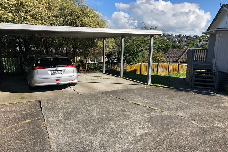 Photo of property in 37a Lincoln Park Avenue, Massey, Auckland, 0614