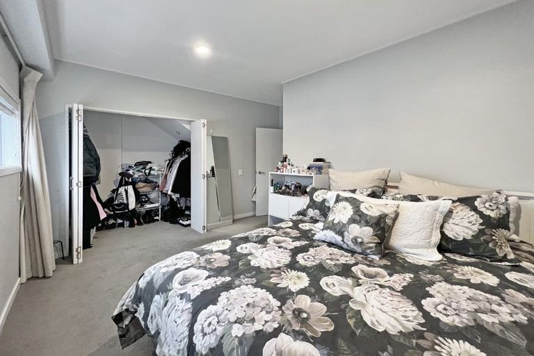 Photo of property in Dixonlane Apartments, 9/7 Feltex Lane, Te Aro, Wellington, 6011