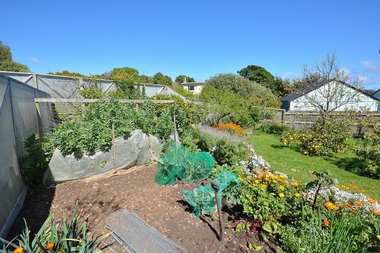 Photo of property in 4 Island View Terrace, Waikanae Beach, Waikanae, 5036