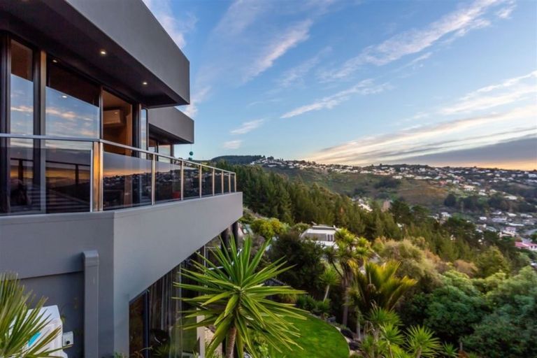 Photo of property in 8a Vista Place, Huntsbury, Christchurch, 8022