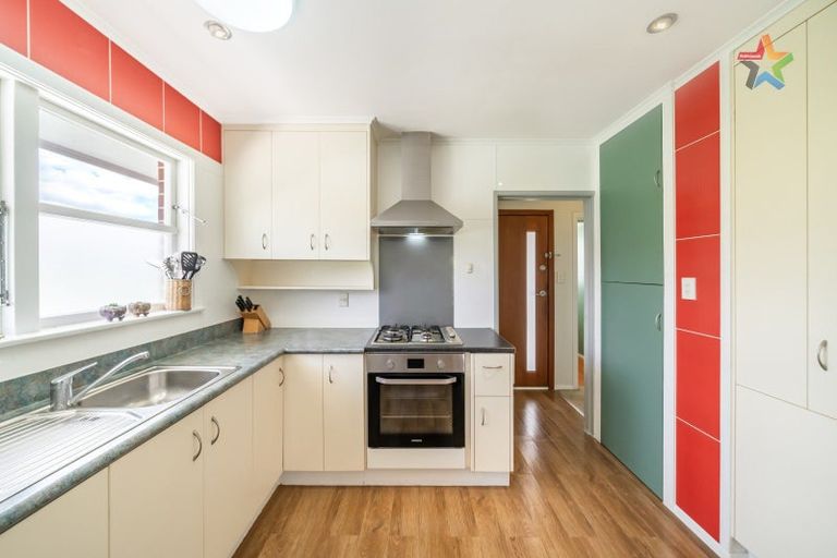 Photo of property in 6 Barraud Street, Avalon, Lower Hutt, 5011