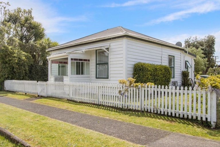 Photo of property in 1 Gladstone Road, Waihi, 3610