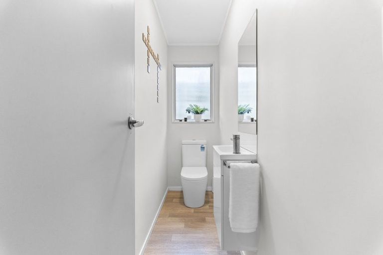 Photo of property in 1 Branch Road, Welbourn, New Plymouth, 4312