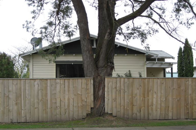 Photo of property in 306 Mclean Street, Saint Leonards, Hastings, 4120